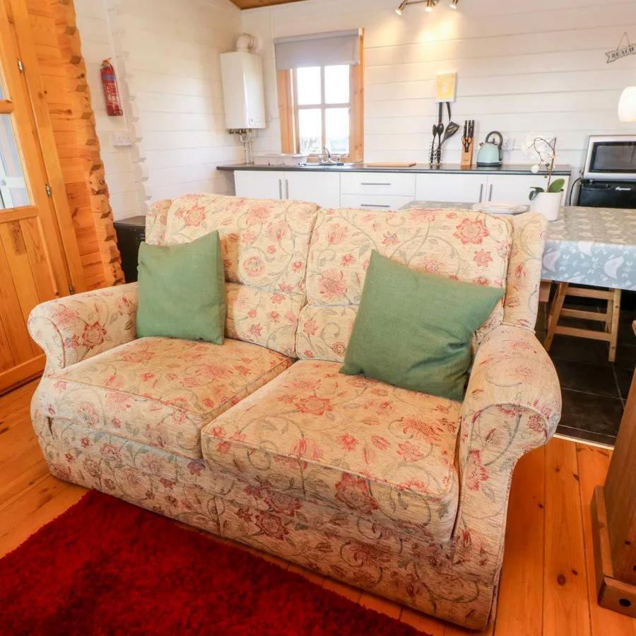 Trevenna Cabin セント・オーステル エクステリア 写真