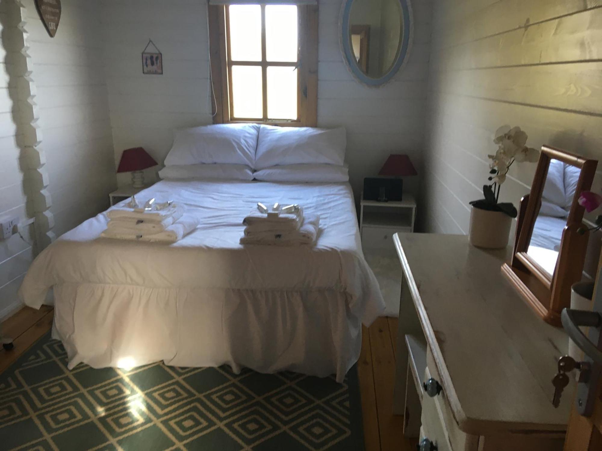 Trevenna Cabin セント・オーステル エクステリア 写真