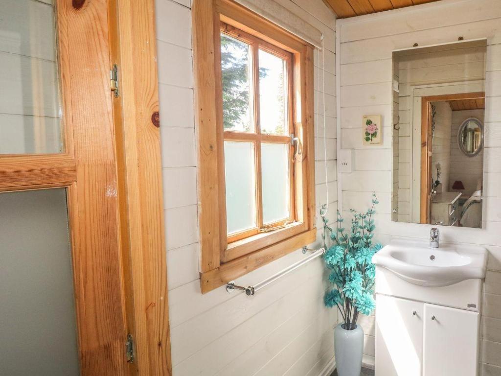 Trevenna Cabin セント・オーステル エクステリア 写真