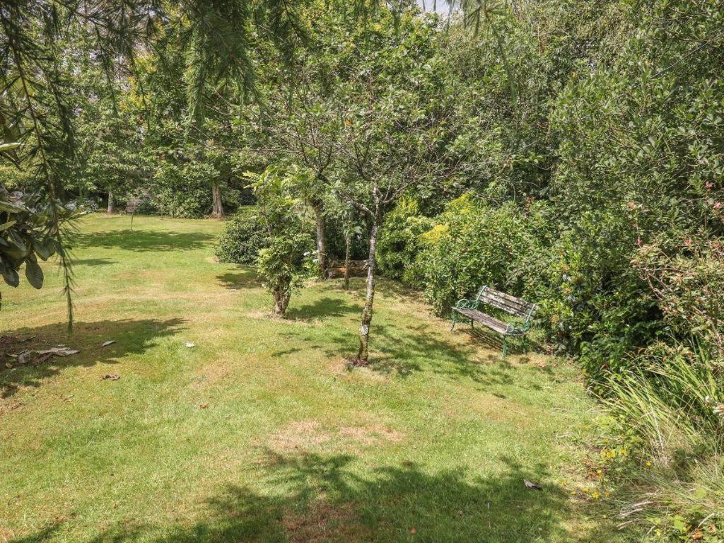 Trevenna Cabin セント・オーステル エクステリア 写真